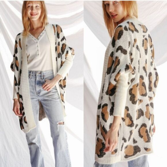 Plus size Creme Lepoard Print Ultra Soft Open Front Cardigan Size 2X 16-18 - Picture 4 of 4